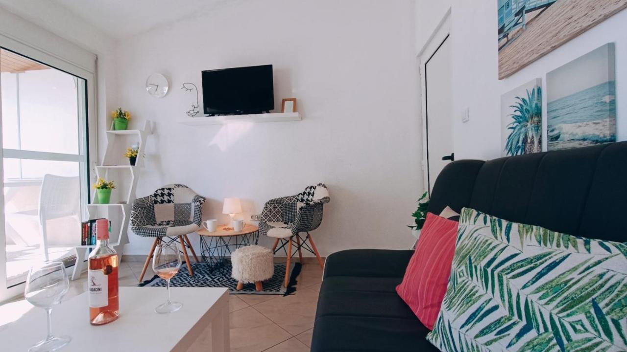 Beach Apartment With Beach Chairs N.1 Утьеха Экстерьер фото