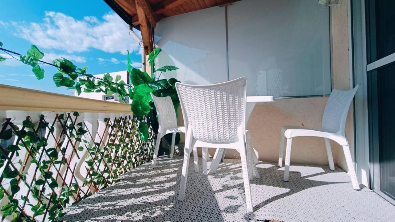 Beach Apartment With Beach Chairs N.1 Утьеха Экстерьер фото